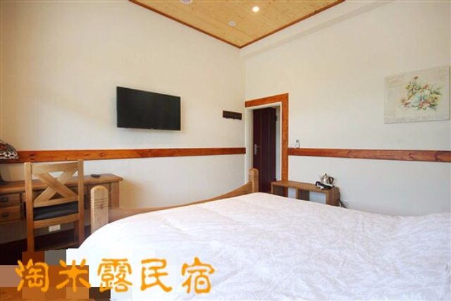 寢具：天絲純棉、100%精梳絲棉寢具，超舒服細緻、柔軟、舒適