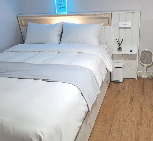 天使小屋｜近半月堂站 東城路商圈-2-4人入住 #1001-4