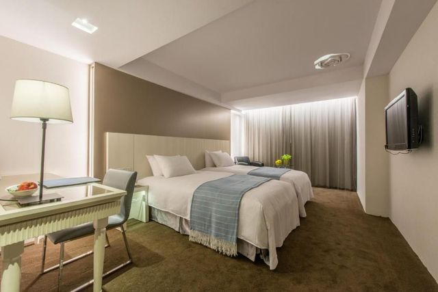 台北馥華商旅南港館｜含免費早餐、健身房-精緻有窗二單床房(含免費早餐)-1