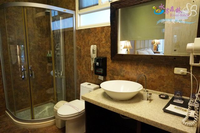 Waterfront Forest Recreation Farm-Bubble Double Room-9