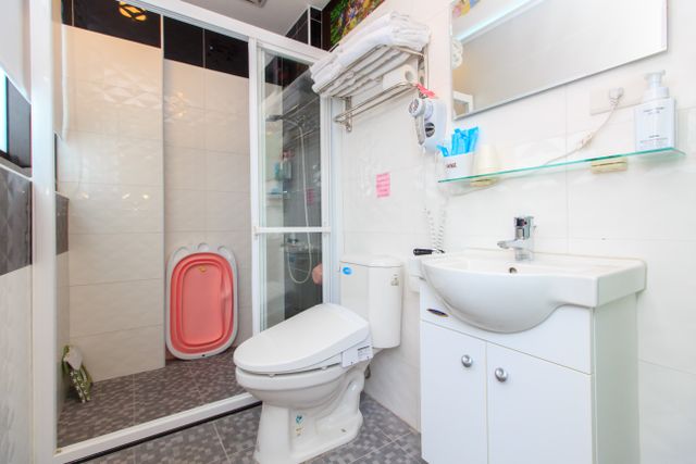 Han days B & B-Main Building - White Horse Princess Quadruple Room-10