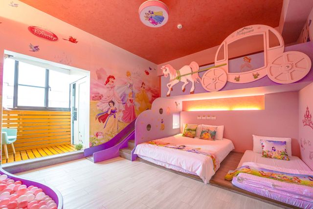 Han days B & B-Main Building - White Horse Princess Quadruple Room-3
