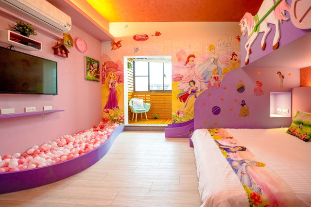 Han days B & B-Main Building - White Horse Princess Quadruple Room-4