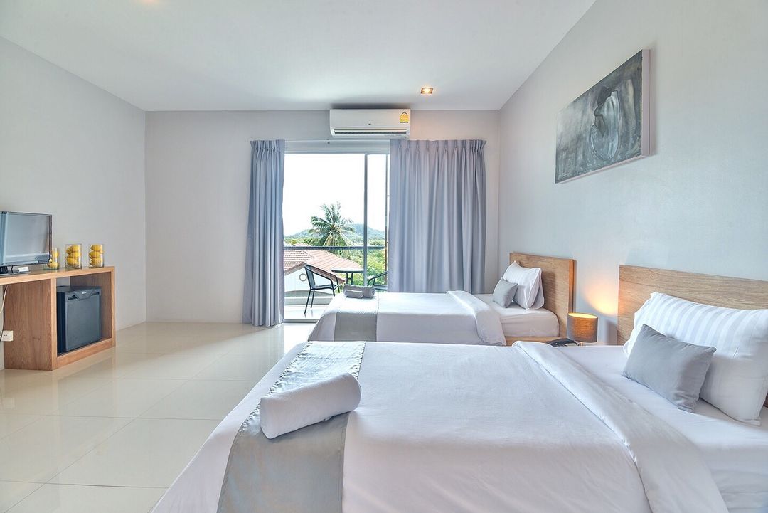 Lemonade Phuket Hotel