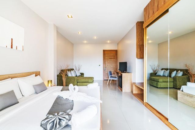雷蒙納德普吉島酒店(Lemonade Phuket Hotel)-檸檬套房(Lemon Suite King bed with living area -46sqm-)-1