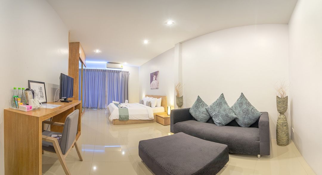 Lemonade Phuket Hotel