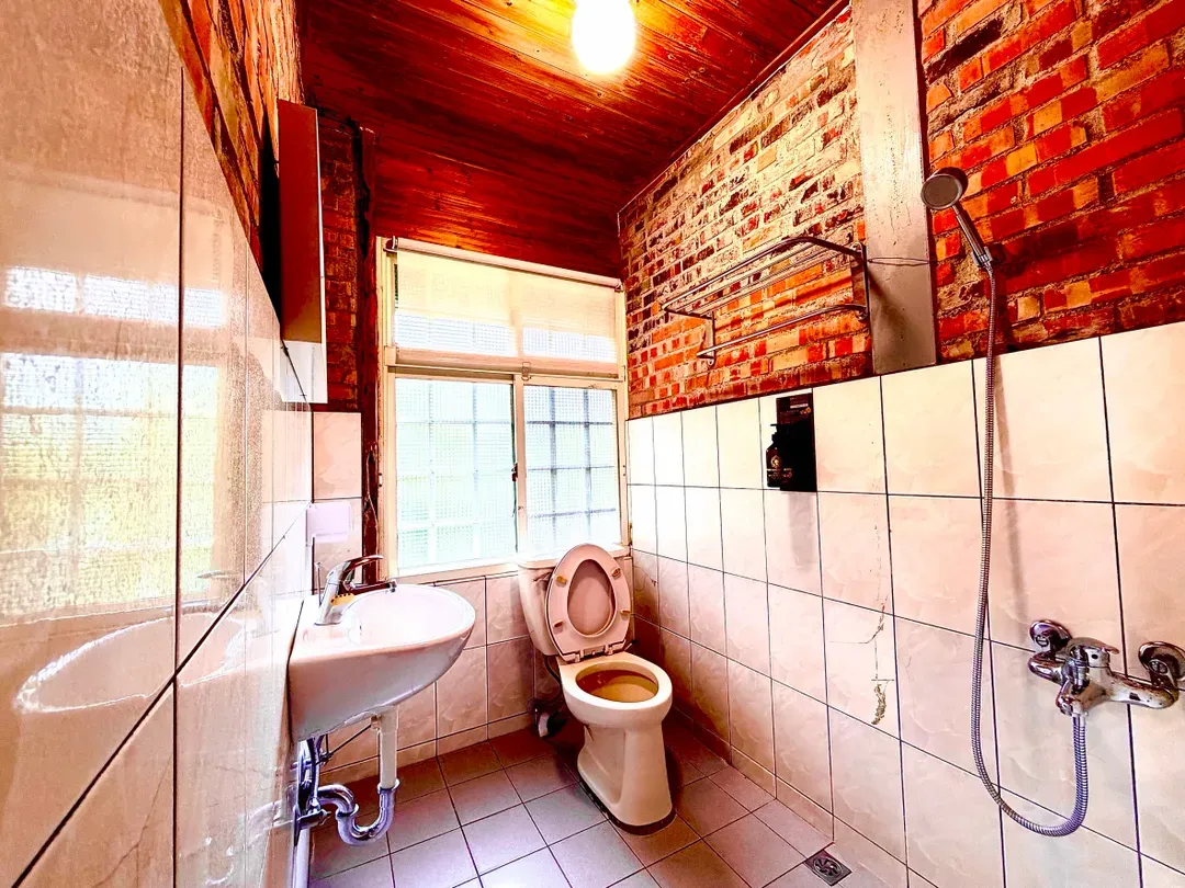 峯州小屋
