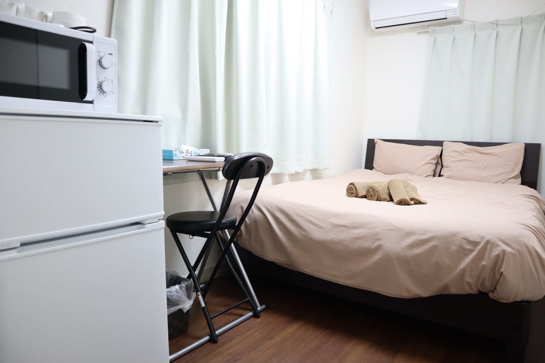 Happy Osaka House / 3-minute walk from the subway station/9-minute ride to Shinsaibashi & Namba