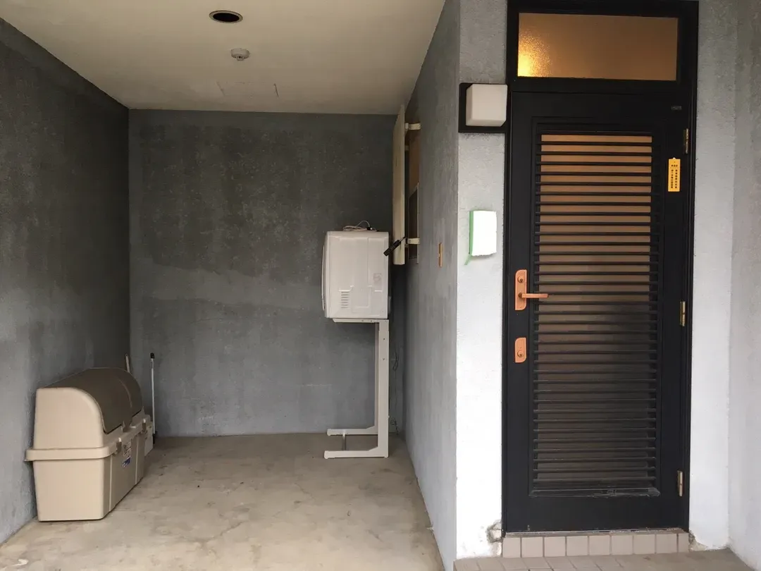 Happy Osaka House / 3-minute walk from the subway station/9-minute ride to Shinsaibashi & Namba