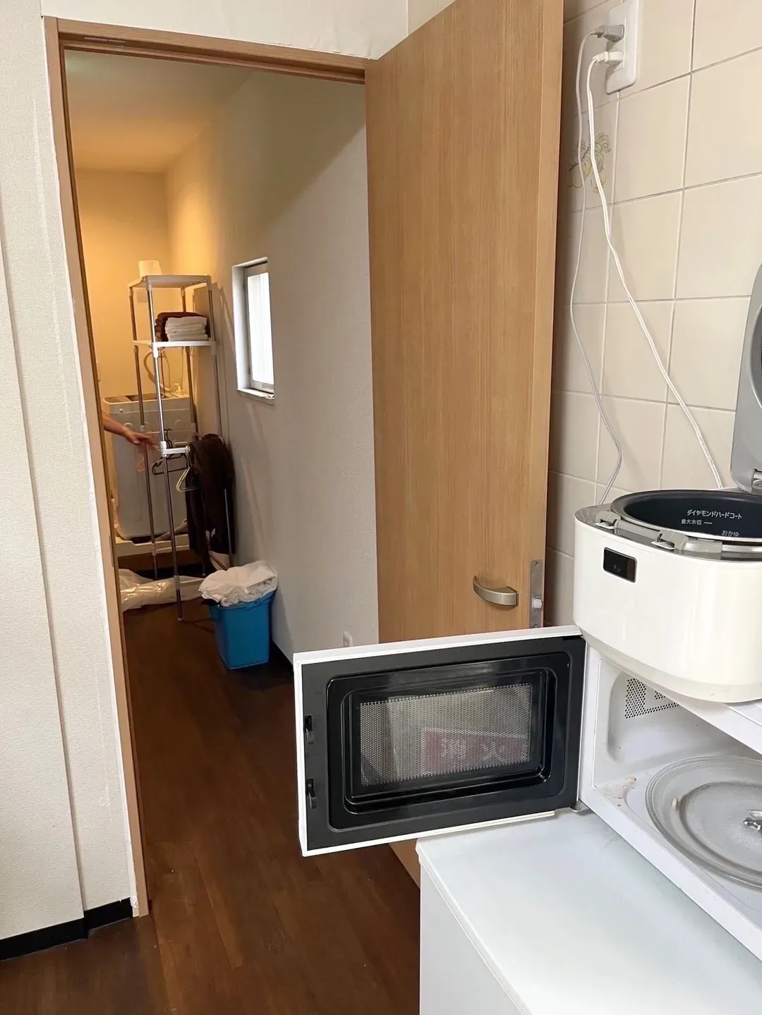 Happy Osaka House / 3-minute walk from the subway station/9-minute ride to Shinsaibashi & Namba