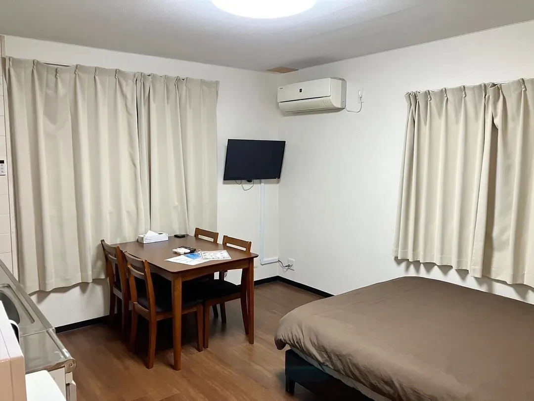 Happy Osaka House / 3-minute walk from the subway station/9-minute ride to Shinsaibashi & Namba