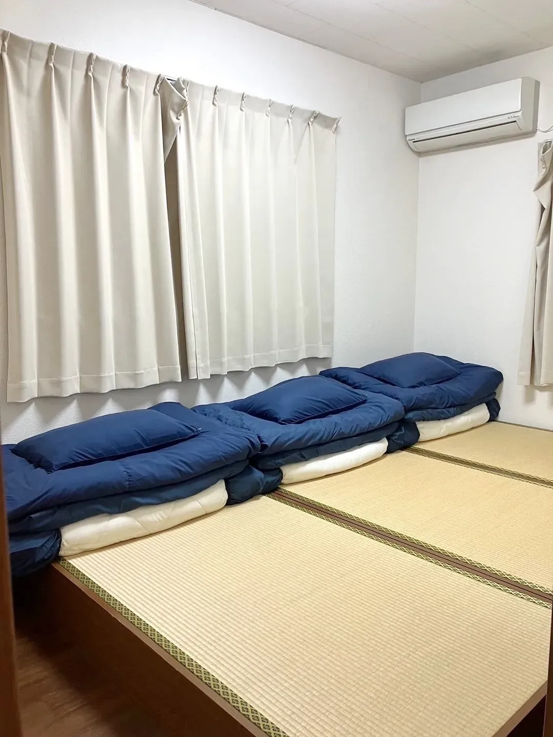 Happy Osaka House / 3-minute walk from the subway station/9-minute ride to Shinsaibashi & Namba