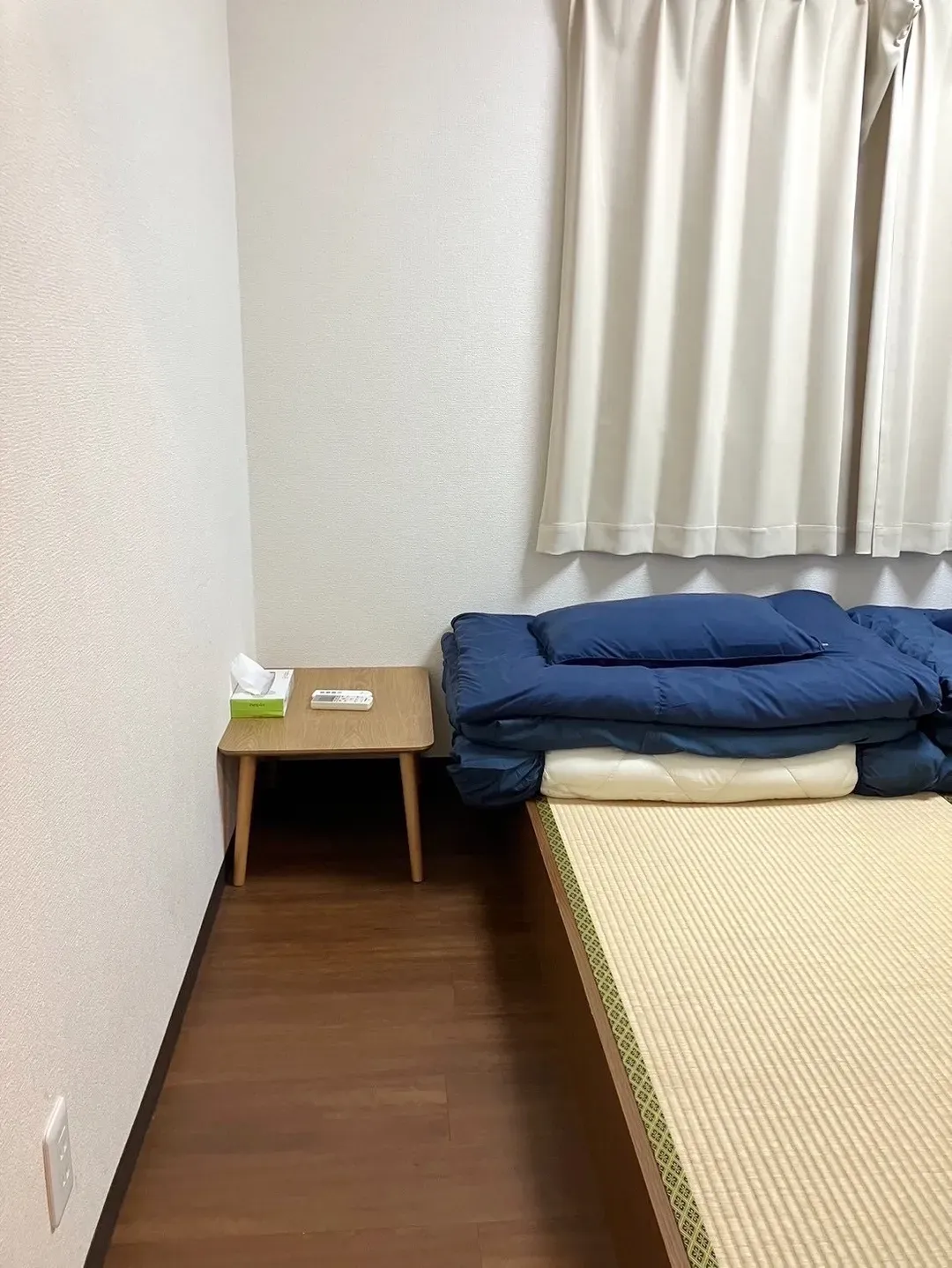 Happy Osaka House / 3-minute walk from the subway station/9-minute ride to Shinsaibashi & Namba