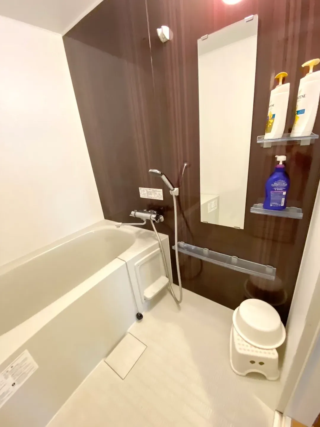 Happy Osaka House / 3-minute walk from the subway station/9-minute ride to Shinsaibashi & Namba