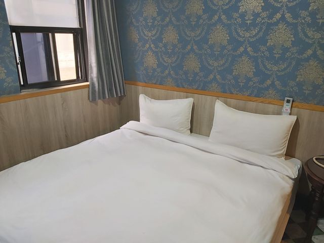 貴族旅社 l 近羅東夜市-二人套房-8
