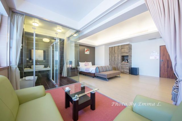 Wo Choi fish clubs-302 Double Suite-2