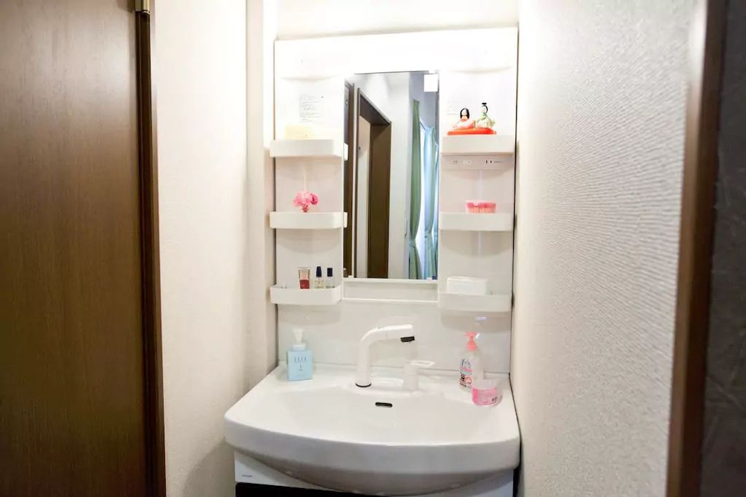 3 min Senso-ji Temple/8min Tokyo Skytree/2 bedrooms/1 living room/2 bathrooms/60㎡/Max 10/ Wi-Fi