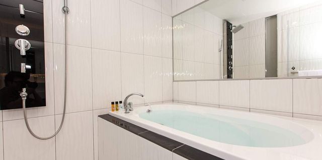 페어리테일 이 수 핫스프링 호텔 (Fairytale Yi Su Hotspring Hotel)-Art Double Room-6
