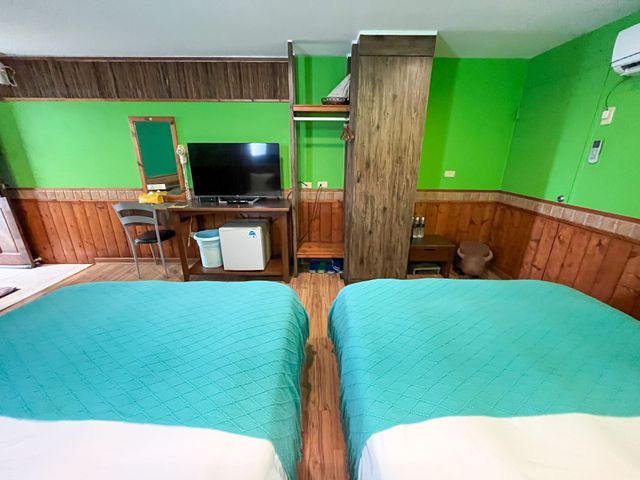 Tz shin hotel-Deluxe Quad-3