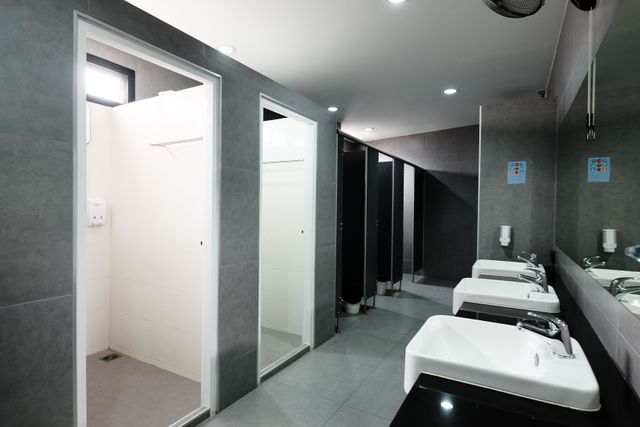 Wayha Hostel-8-bed mixed dormitory room-6