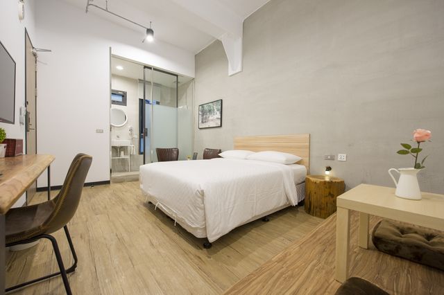 OX Suites 圈叉行旅-雙人和式房 (可加 x1 單人床, 對內天井窗, 無陽台, 不可吸菸)-1