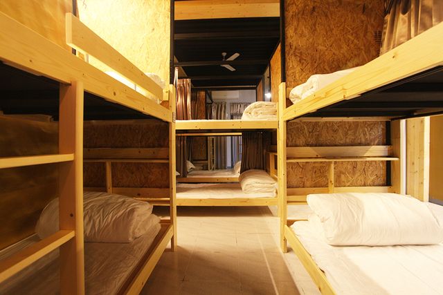 Light Shadow-10-bed mixed dormitory room-8