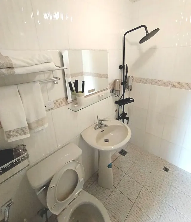 Light Shadow-Small Double Room with Sea View-6