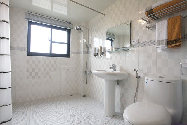 Light Shadow-standard two-person room-7