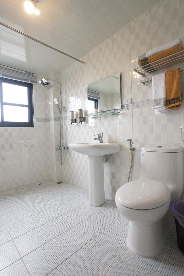 Light Shadow-standard two-person room-8