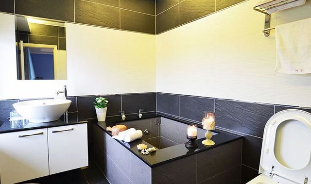 YUNJU-Blue quadruple room-4