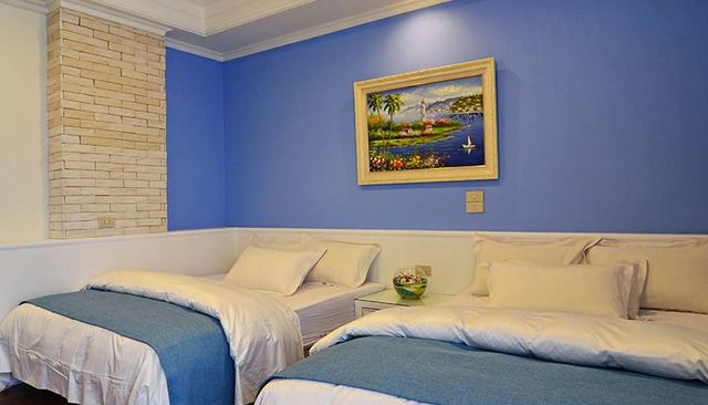 YUNJU-Blue quadruple room-2