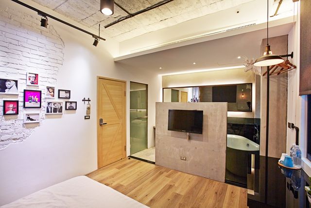 WeLoft INN｜緊鄰海安路商圈-獨家優惠｜Room A - Hepburn-6