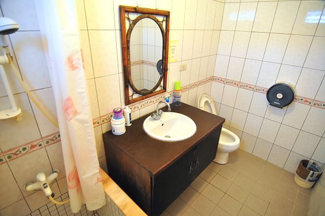 蔚藍側屋衛浴