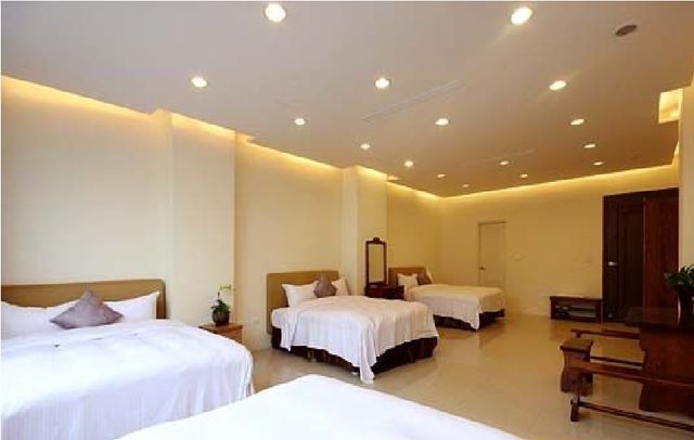 시수완지아 홈스테이 1관 (Shi Su Wan Jia Homestay 1)-Eight-person suite-6
