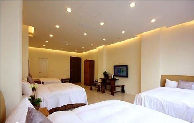 시수완지아 홈스테이 1관 (Shi Su Wan Jia Homestay 1)-Eight-person suite-7