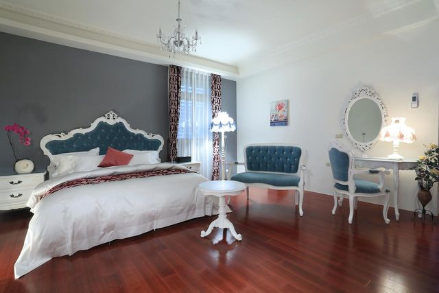 Huaixiangyuan-Mountain Water Double Suite-1
