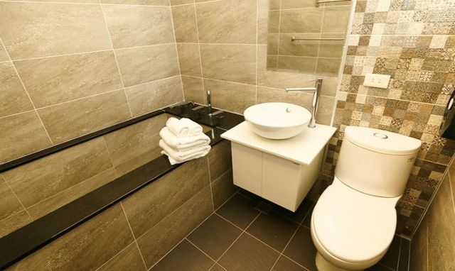 Huaixiangyuan-Mountain Water Double Suite-5