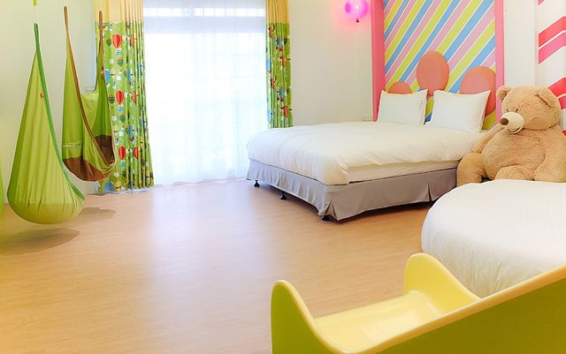 彤の物語 おやこ みん-しゅく-Forest candy house parents quadruple room-1