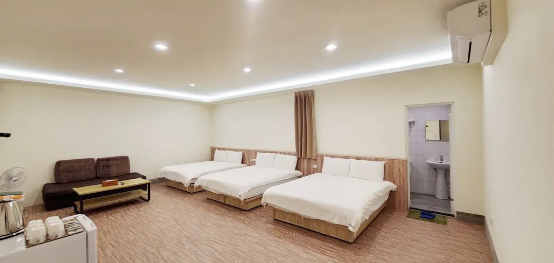 Happiness Yes Inn