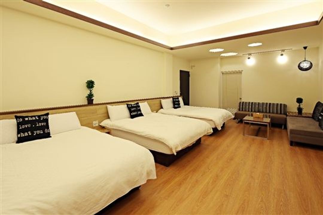 Happiness Yes Inn
