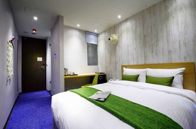 ARK Hotel - DongMen-View overlooking the double room-3
