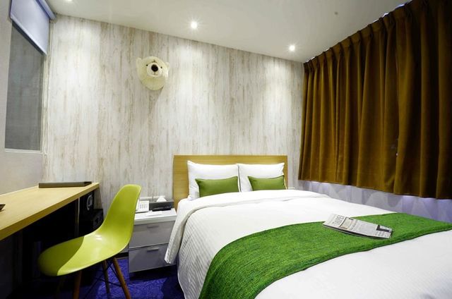 ARK Hotel - DongMen-View overlooking the double room-2