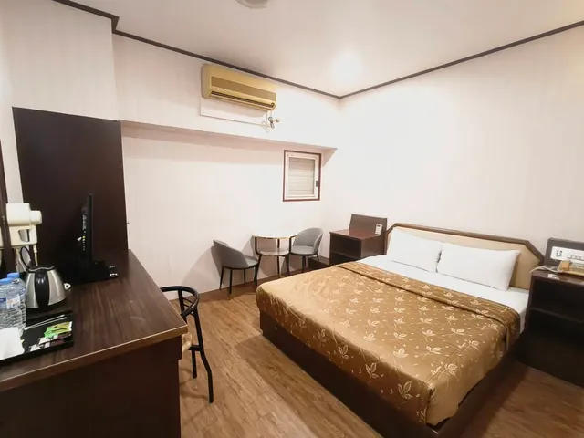 皇家商務旅館-簡約雙人房(一大床)-5