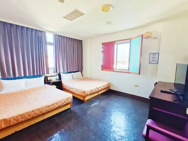 皇家商務旅館-四人家庭房(兩大床)-1