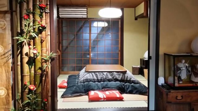 和室 1階椿の間（掘り炬燵）