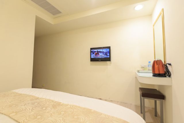 輕旅店 Travel Young Hotel-標準無窗雙人房-3