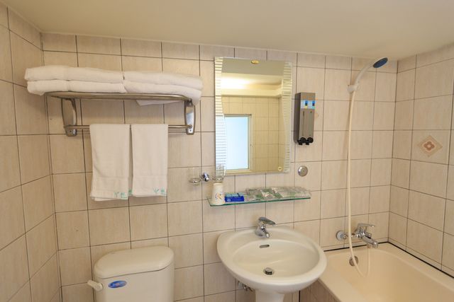 輕旅店 Travel Young Hotel-高級四人房(不挑房)-10