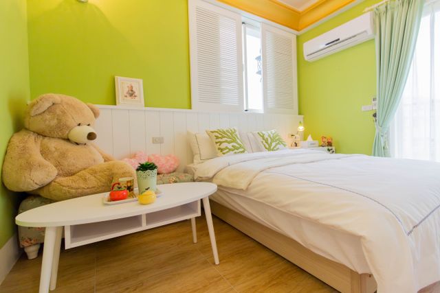 Alice theme bed-Bohemian double room-1