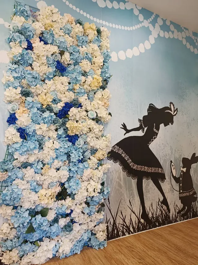 Alice theme bed-Love Sea 4 Room-5