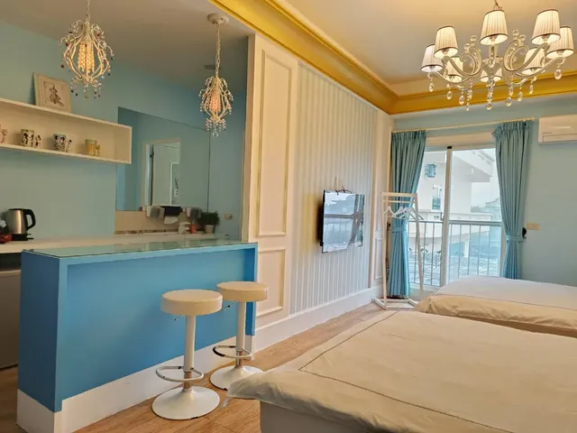 Alice theme bed-Love Sea 4 Room-2